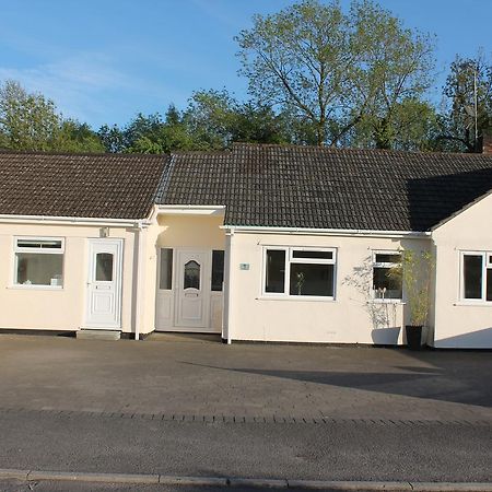 Magnolia Self Contained Suites Coalpit Heath 外观 照片